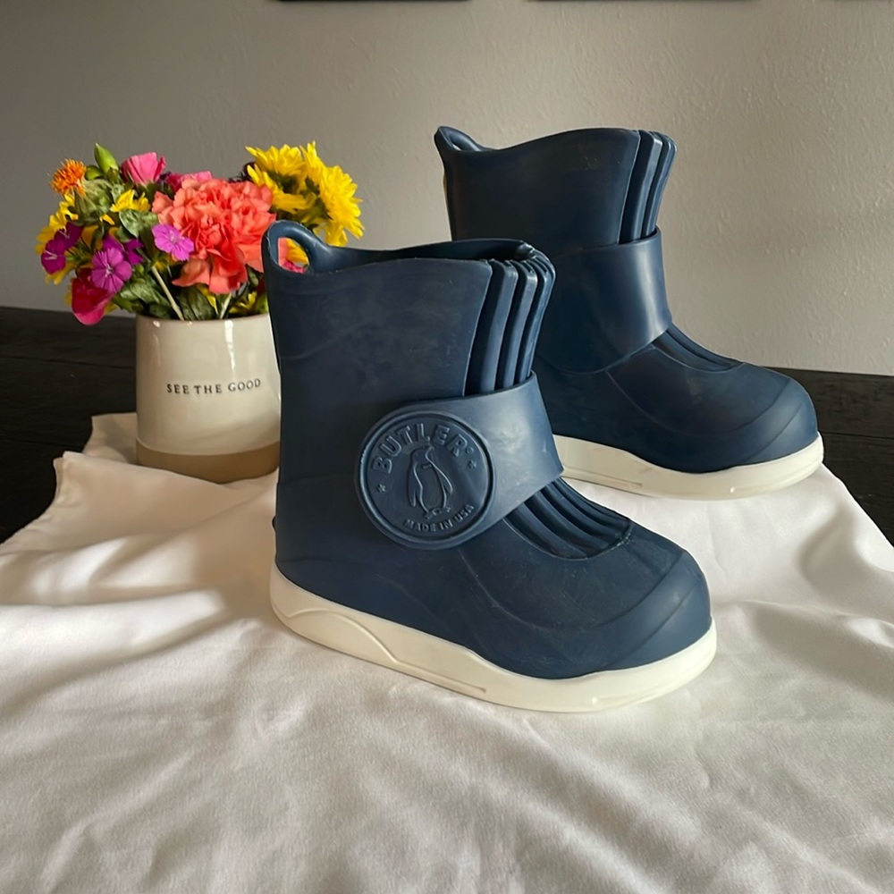 Butler Boy’s Rain Boots Over Boots Size 9-11 Blue VGUC
